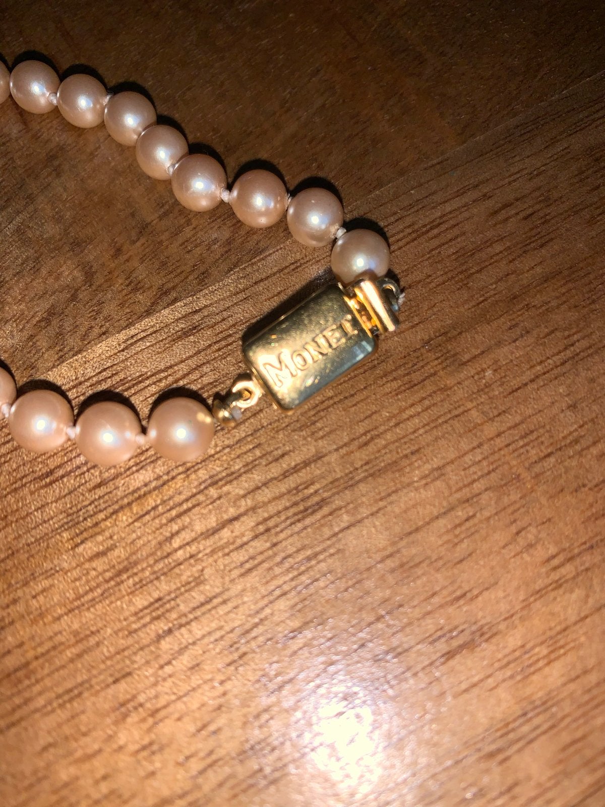 Monet Parel Armband - Zo goed als nieuw, Ophalen of Verzenden, Zo goed als nieuw, Beige, Overige materialen