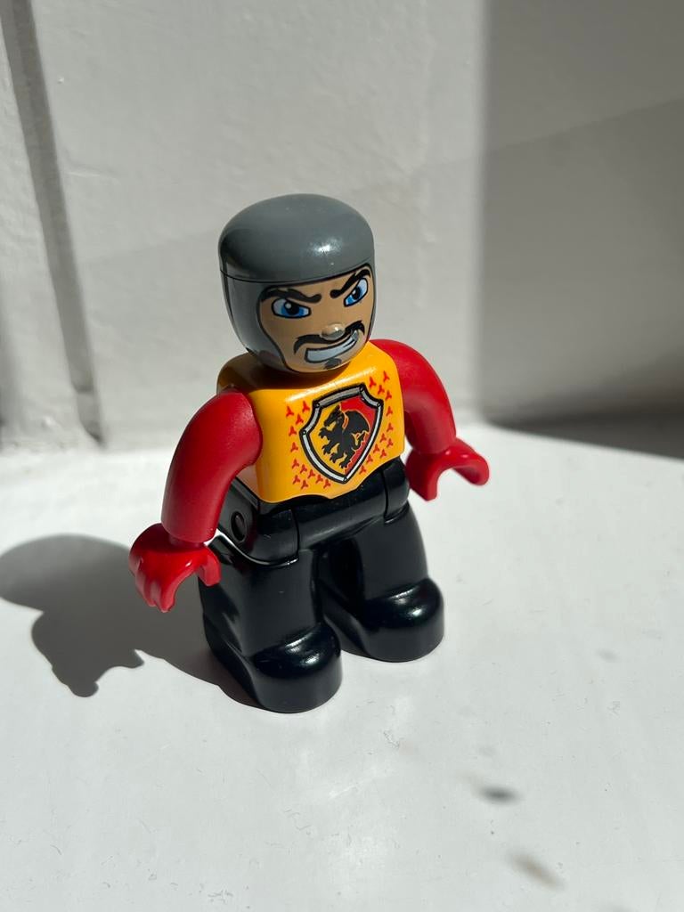Lego Duplo Ridder Minifiguur met Helm, Gebruikt, Overige thema's, Ophalen of Verzenden, Minifiguur