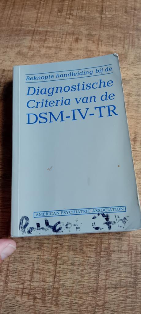 Beknopte handleiding bij de Diagnostische Criteria DSM-IV-TR, Gelezen, American Psychiatric Association, Gamma, HBO
