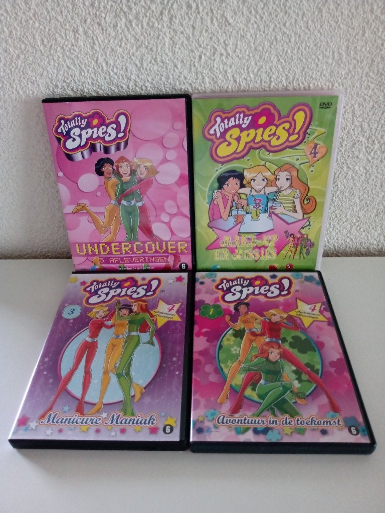 4 DVD'S van TOTALLY SPIES!, Gebruikt, Overige genres, Vanaf 6 jaar, Ophalen of Verzenden