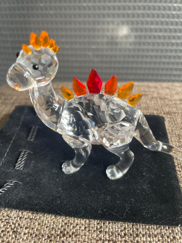 Swarovski Stegosaurus Kristal Figuur, Verzamelen, Dierenverzamelingen, Verzenden, Zo goed als nieuw, Overige soorten, Beeldje of Figuurtje