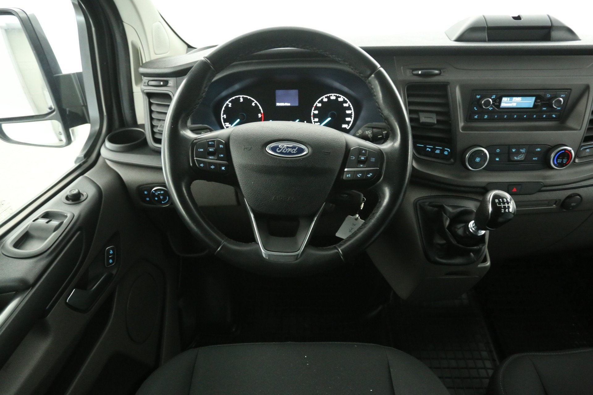 Ford Transit Custom 2.0 TDCI L1H1 | Marge | Airco | Cruise |, Voorwielaandrijving, Stof, Euro 6, 4 cilinders