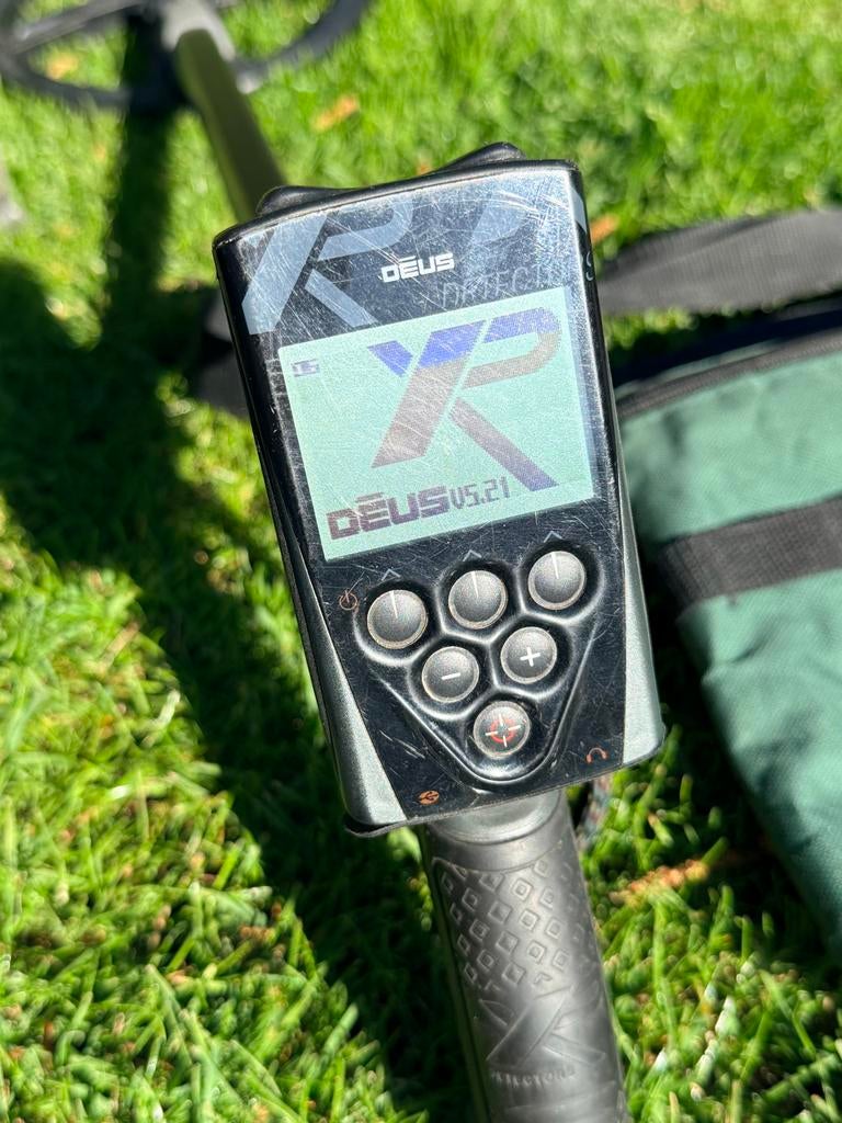 XP Deus X35 Metaaldetector met zoekuitrusting, Hobby en Vrije tijd, Gebruikt, Meer dan 30 cm, Ophalen of Verzenden, Discriminatie metaaldetectie