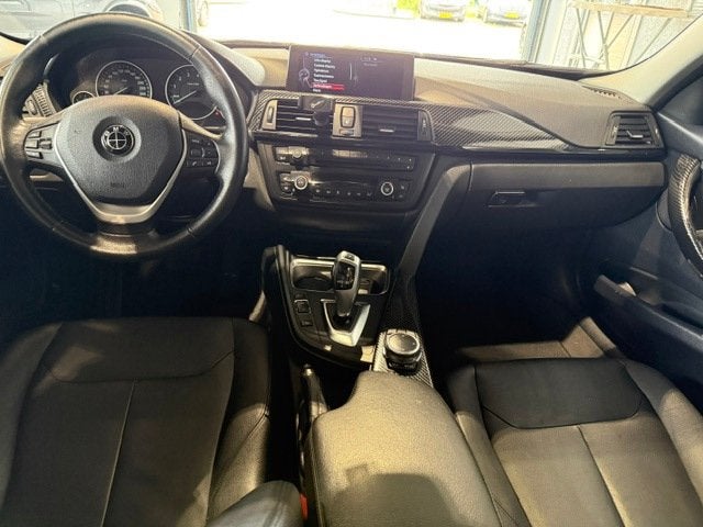 BMW 3-serie 328i Aut.|Navi|Leder|Schuifdak, Auto's, Automaat, 745 kg, Achterwielaandrijving, Gebruikt