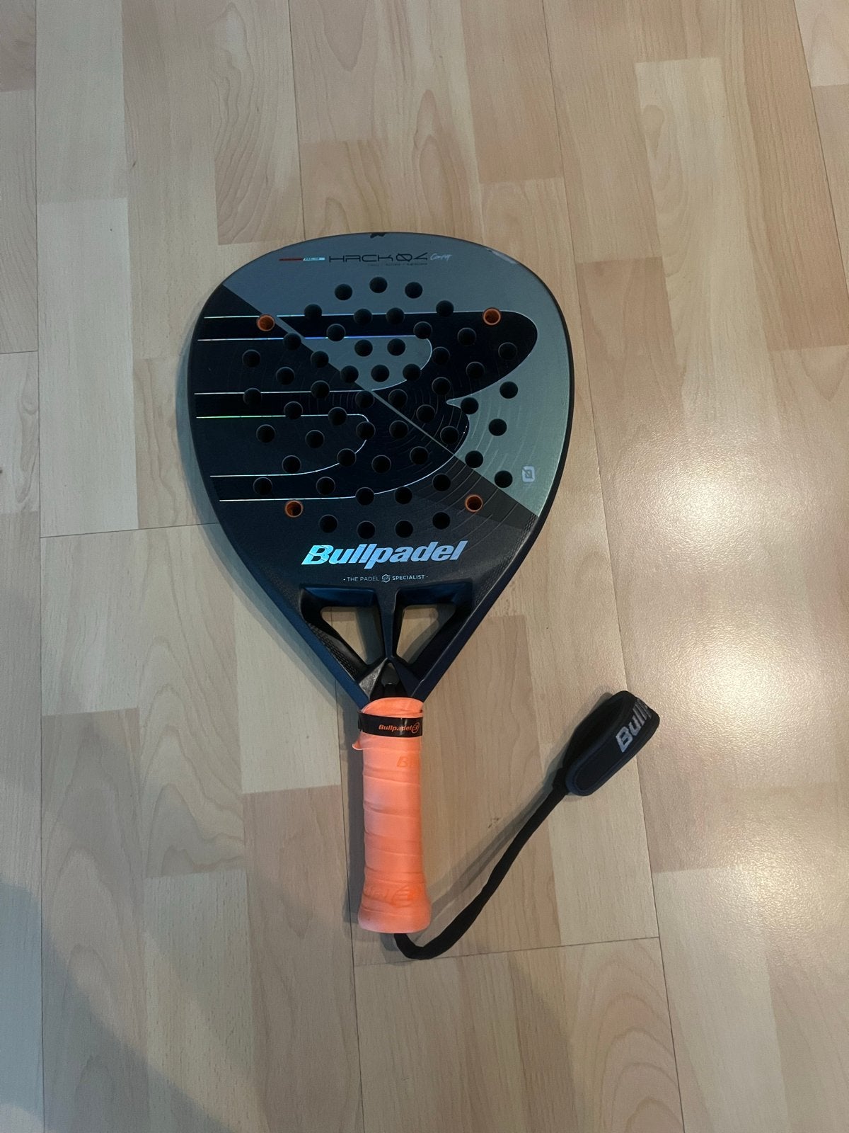 Bullpadel Hack 04 comfort 26 - Padelracket, Ophalen, Gebruikt, Padelracket