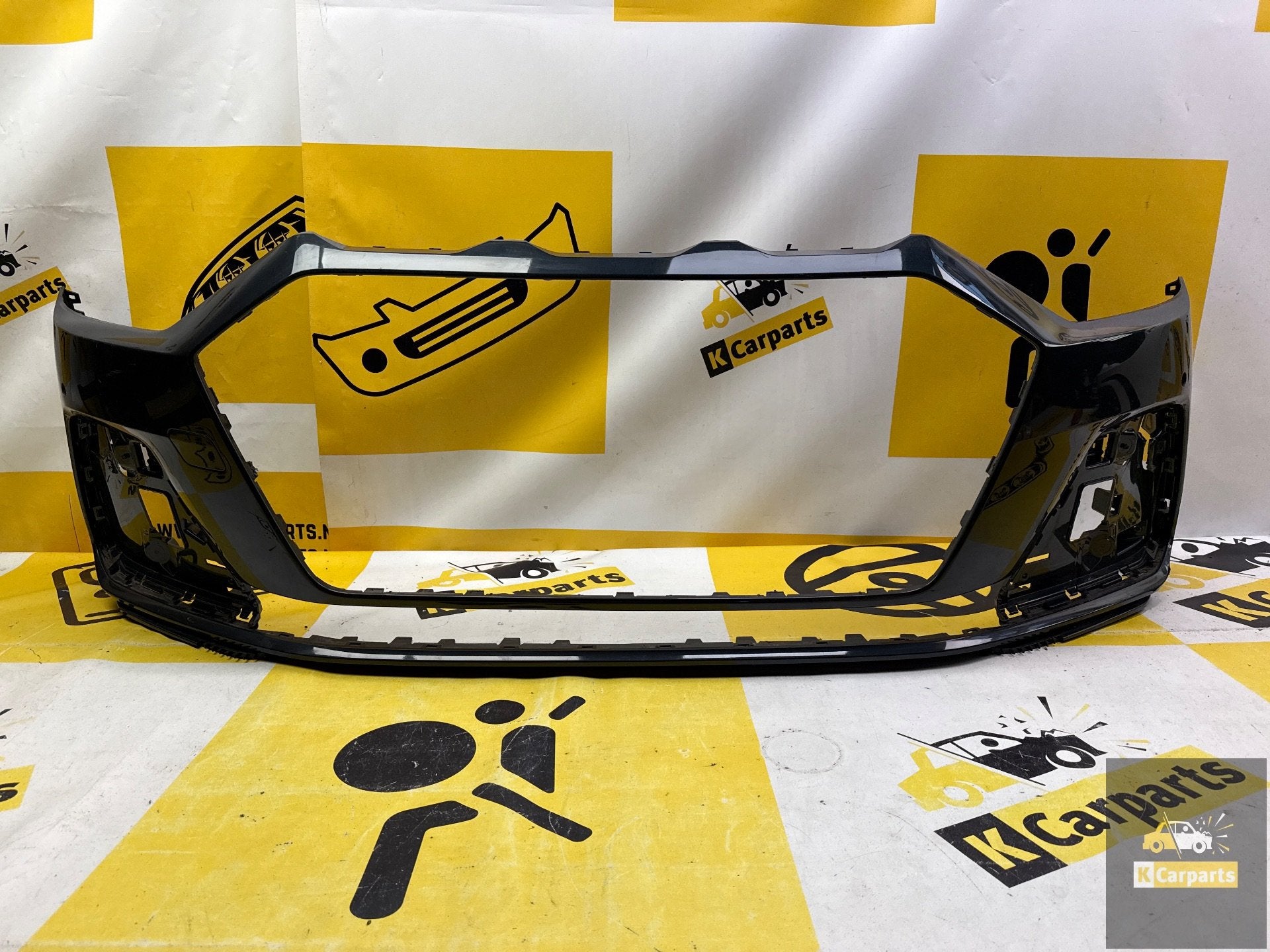 Voorbumper Audi A1 82A ORGINEEL BUMPER 82A807437