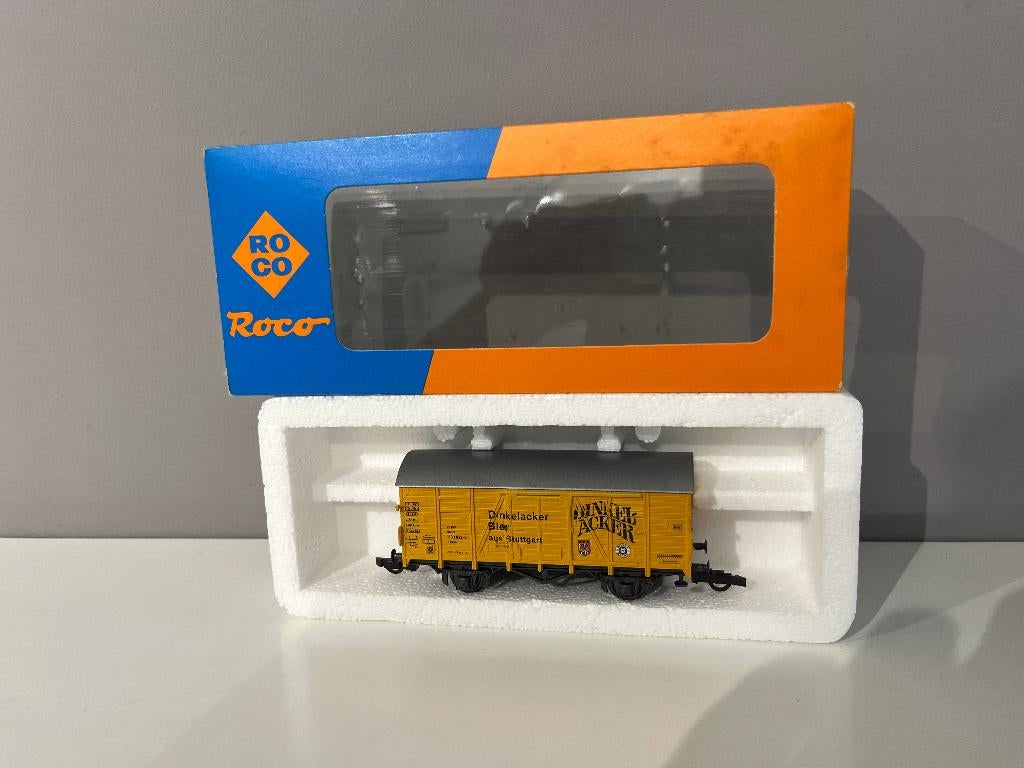 Gesloten goederenwagen 113 1 842-3 van de DB roco 4305C, Gelijkstroom, Wagon, Ophalen of Verzenden, Zo goed als nieuw