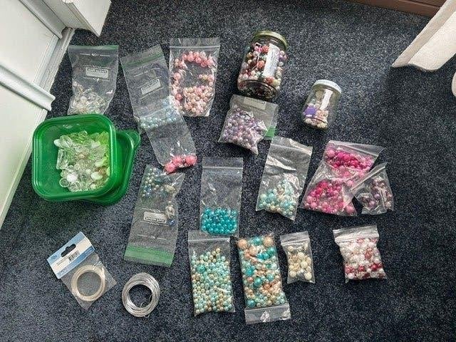 Partijtje Kralen om mee te hobbyen, Hobby en Vrije tijd, Kralen en Sieraden maken, Kraal, Nieuw, Ophalen of Verzenden, AA