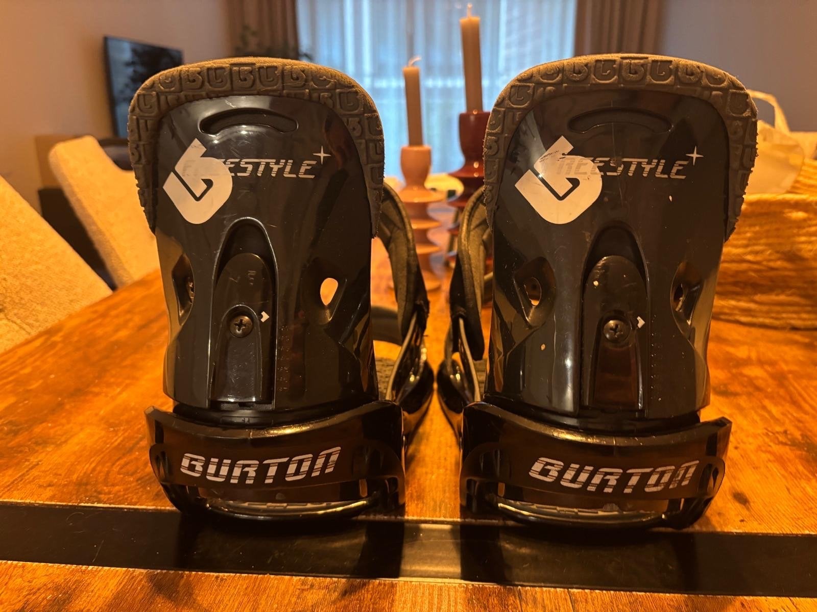 Burton Freestyle Snowboardbindingen - Gebruikt, Ophalen of Verzenden, Gebruikt, Bindingen