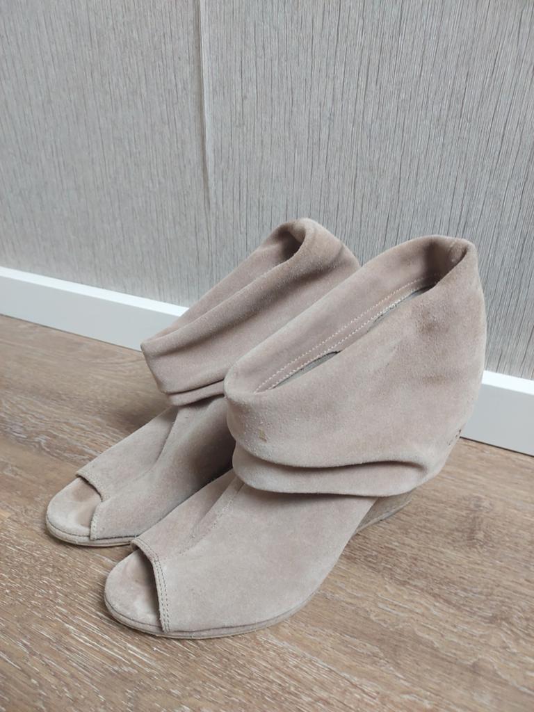 Zachtroze peeptoe schoenen maat 41, Kleding | Dames, Schoenen, Ophalen of Verzenden