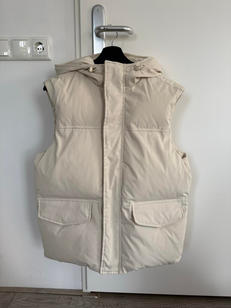 Zara Bodywarmer met capuchon, Kleding | Dames, Ophalen of Verzenden, Zo goed als nieuw, Maat 38/40 (M), Beige