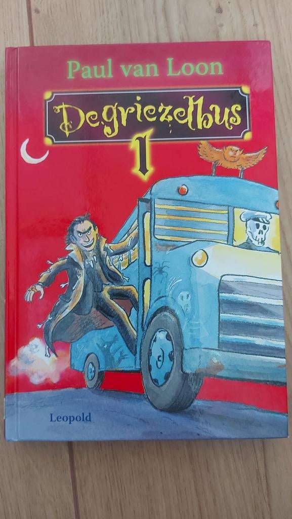 De Griezelbus 1 - Paul van Loon, Ophalen of Verzenden, Gelezen, Paul van Loon, Fictie algemeen