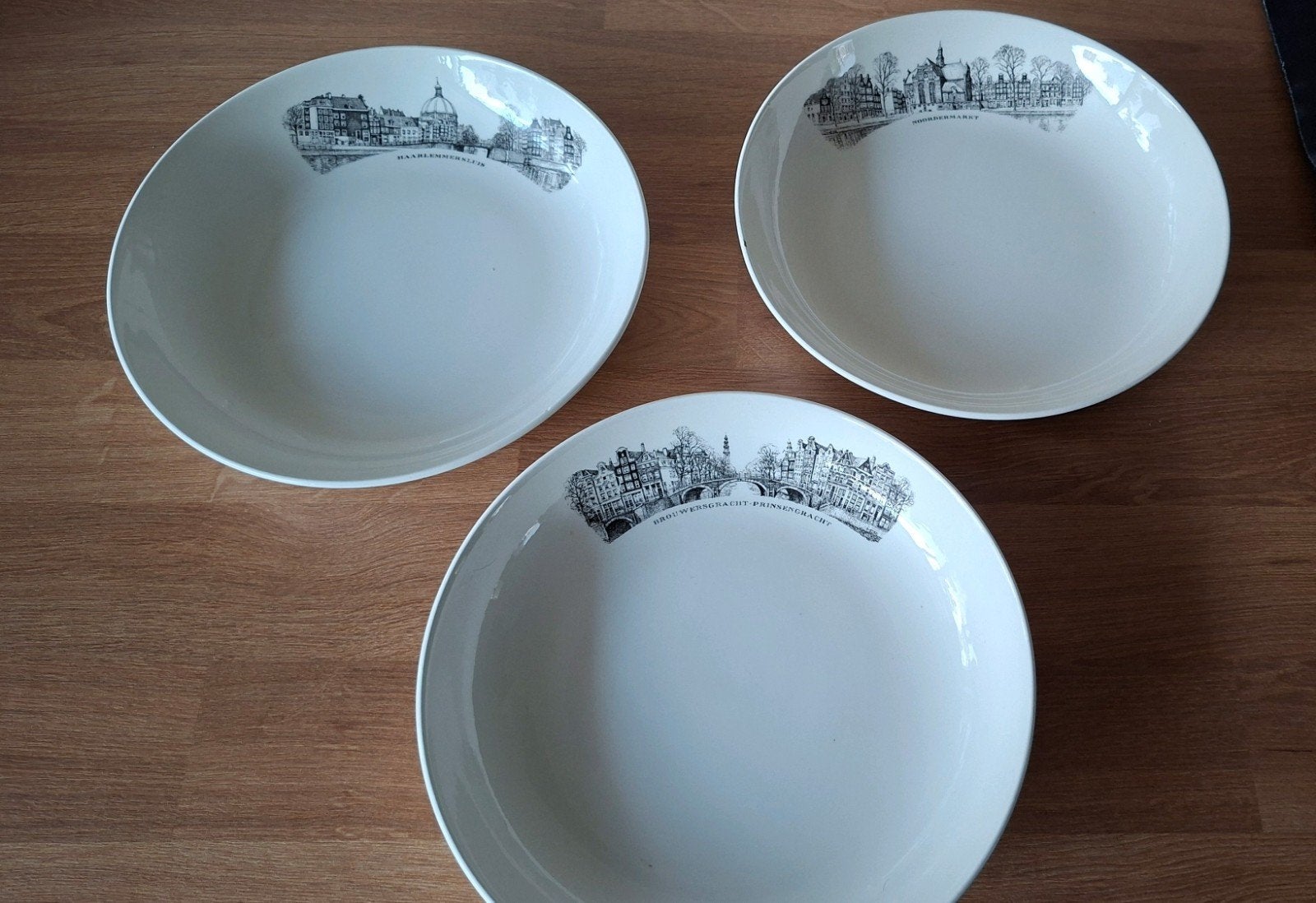 3 borden Amsterdamse grachten servies, Ophalen of Verzenden