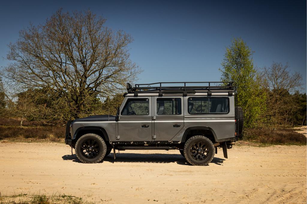 Land Rover Defender 2.2 Tcdi Station Wagon (bj 2014), Auto's, Euro 5, 2005 kg, Gebruikt, 122 pk