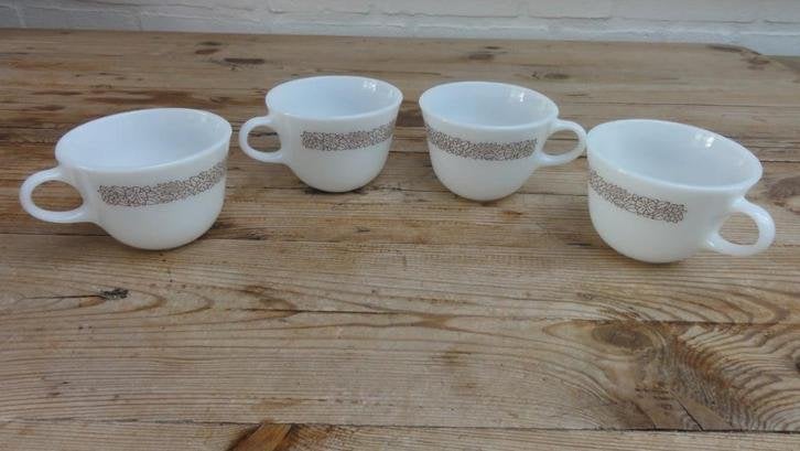 4 grote vintage Pyrex koppen, bruine bloemen, Corning U.S.A., Overige materialen, -, -, Ophalen of Verzenden