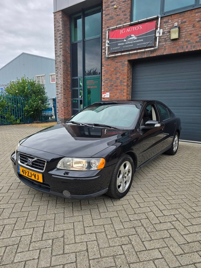 Volvo S60 2.4 Edition I AUTOMAAT, Auto's, Volvo, Gebruikt, Zwart, Zwart, 2435 cc