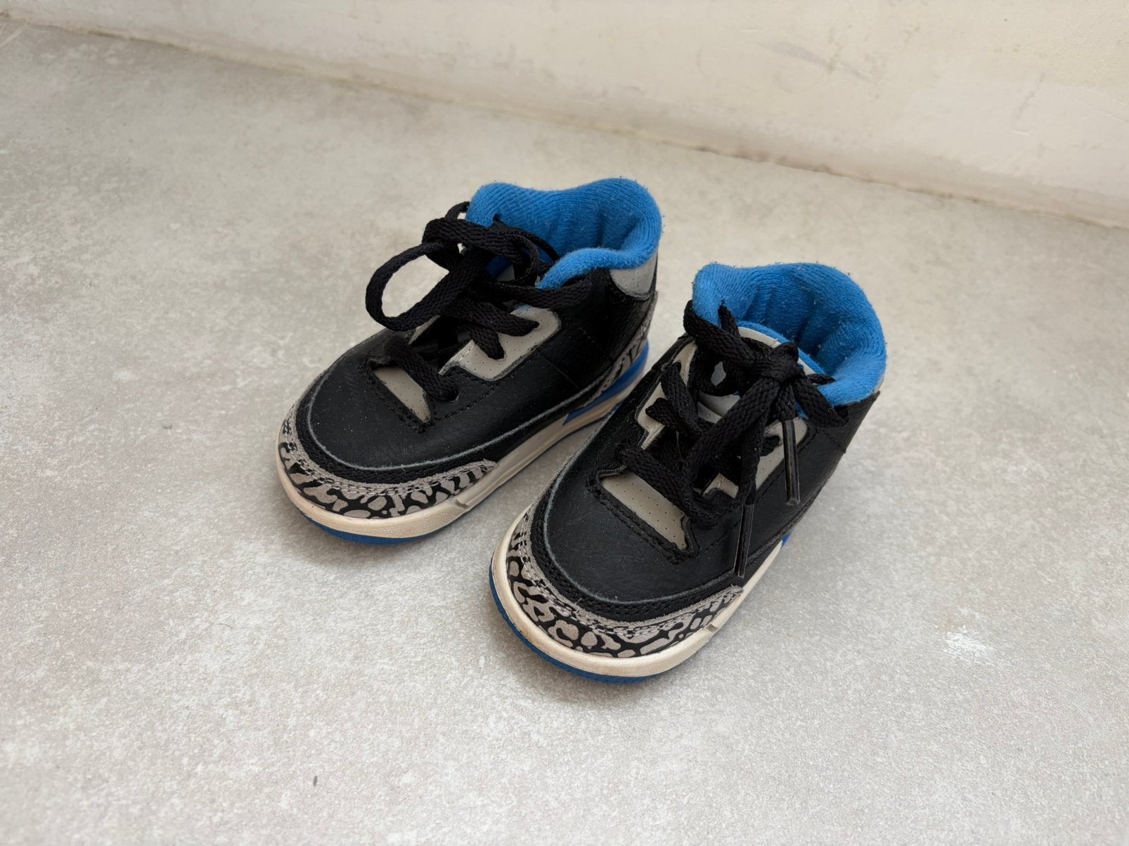 Air Jordan sneakers (TD), Ophalen of Verzenden, Zo goed als nieuw, Jongetje of Meisje, Schoentjes
