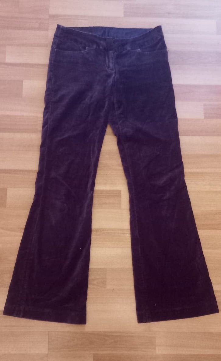 Flared Suède broek paars mt 38 & Flared zwart mt 40  H&M, Zwart, Zo goed als nieuw, Lang, Ophalen