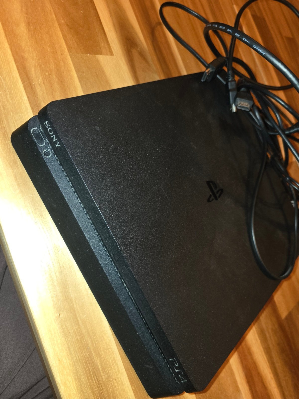 PS4 Slim met kabels, Spelcomputers en Games, Ophalen, Zonder controller, Slim, 500 GB