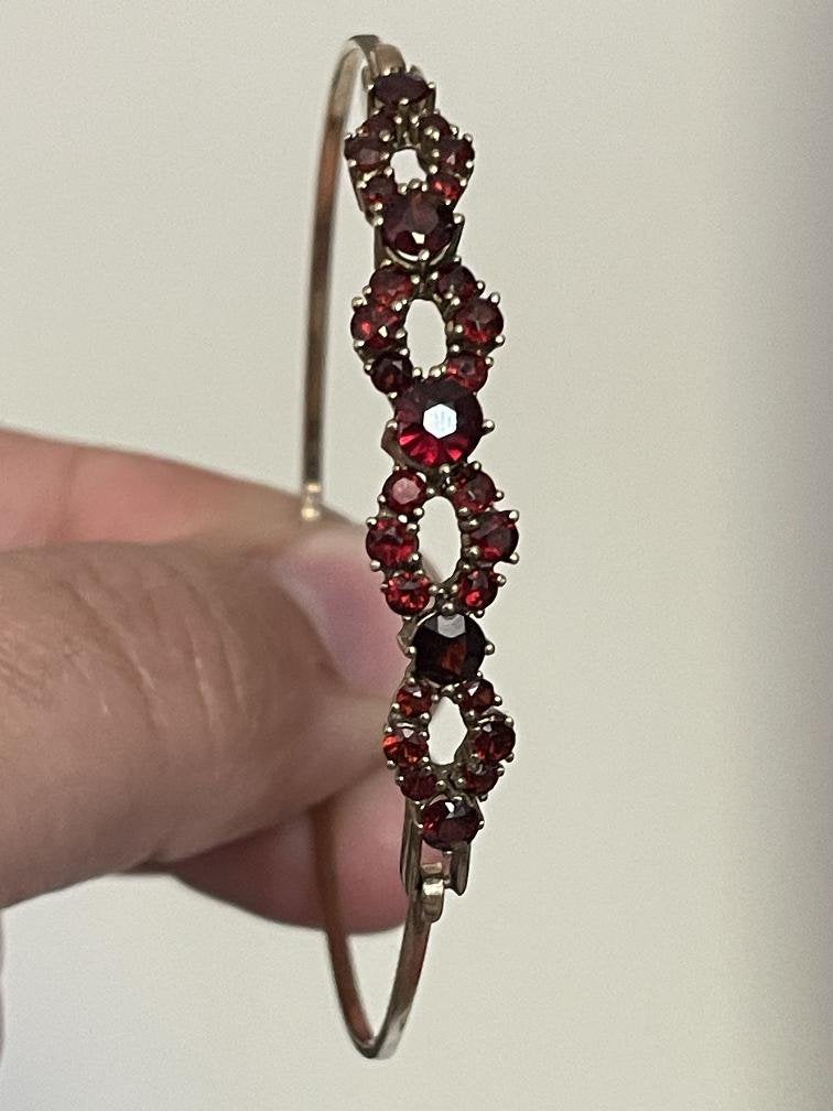 Antieke 8 karaat armband met boheemse granaten, Ophalen of Verzenden, Goud, Armband