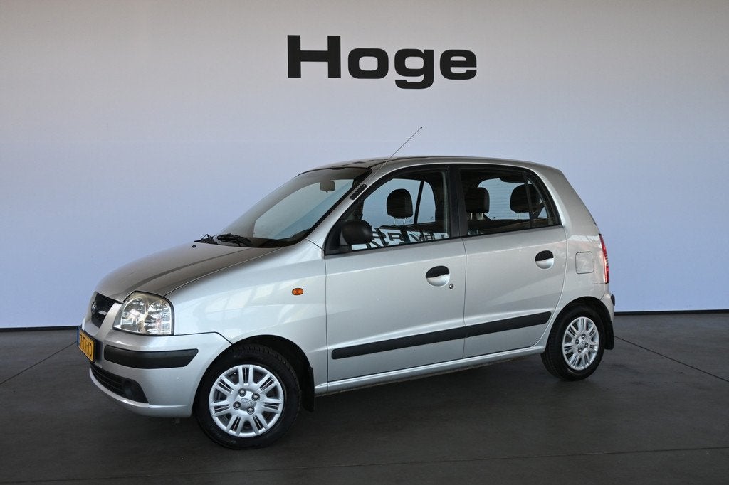 Hyundai Atos 1.1i Active Young Stuurbekrachtiging Elektrisch, Auto's, Hyundai, Voorwielaandrijving, Stof, Met garantie (alle)