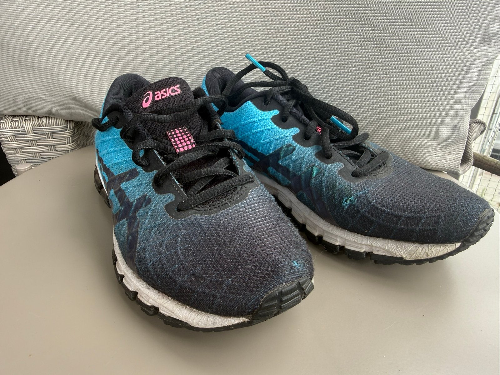 ASICS sneakers met memory foam - Maat 36 (22.5 cm), Ophalen, Zo goed als nieuw, Sneakers of Gympen