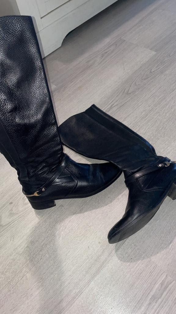 Mooie leren L.K BENNET boots!, Ophalen, Zo goed als nieuw, Zwart, Hoge laarzen