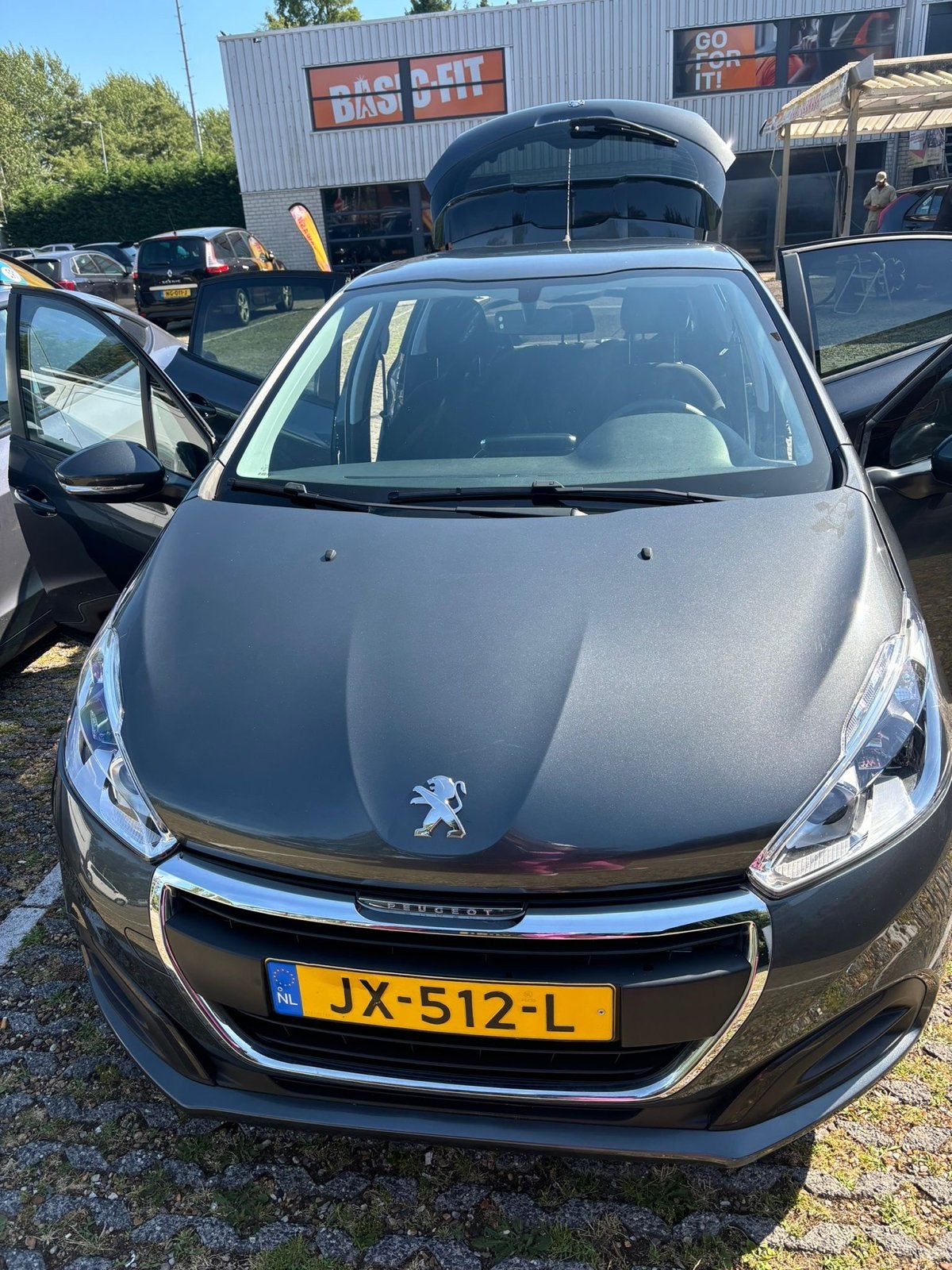Peugeot 208 1.2 VTI 60KW 5-D 2-TR 2016 Grijs, Auto's, 40 €/maand, 1199 cc, Origineel Nederlands, 24 km/l
