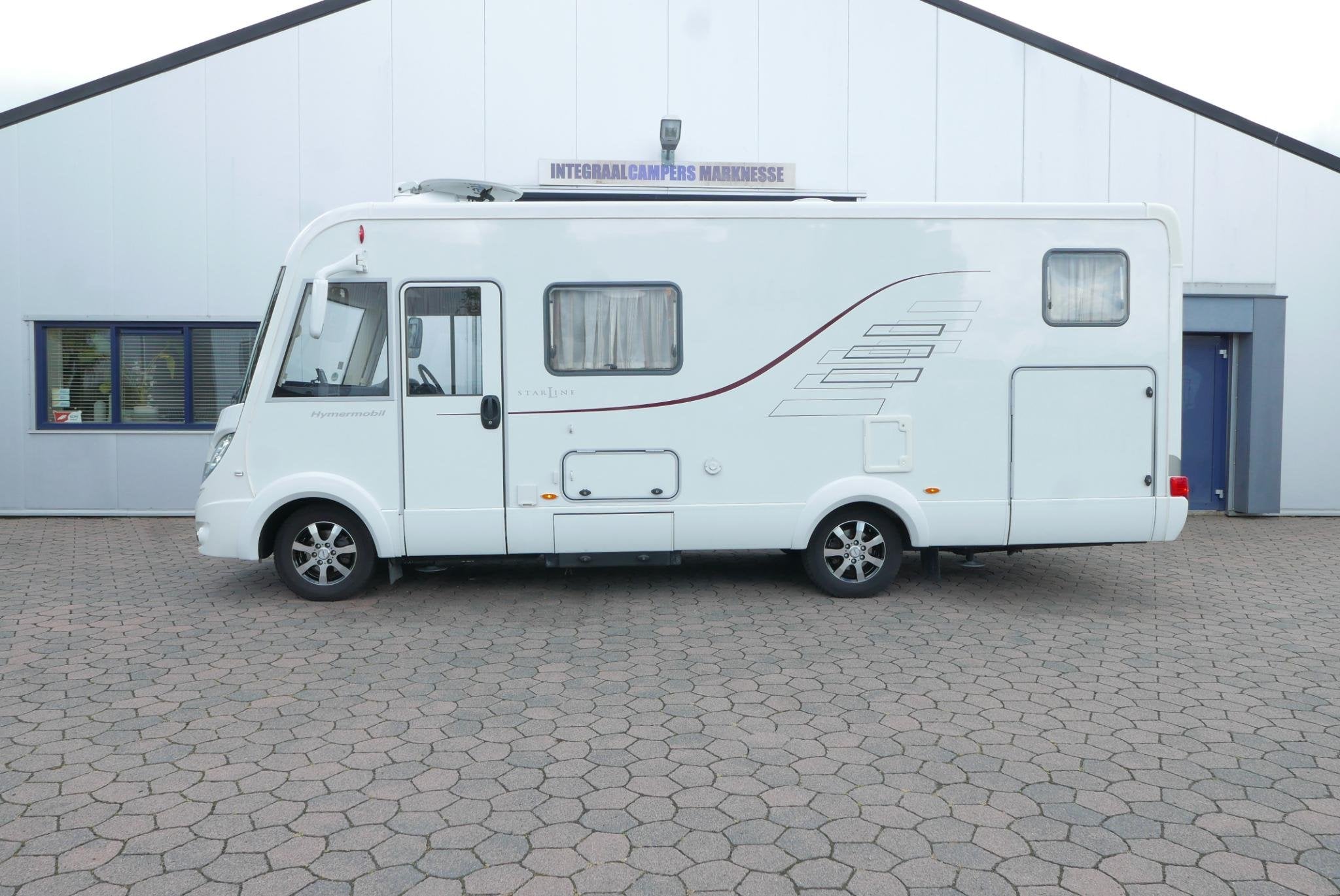 Hymer B 585 StarLine 3.0 6V Automaat | Mercedes | Luchtverin, Tot en met 2, 7 tot 8 meter, Bedrijf, Diesel