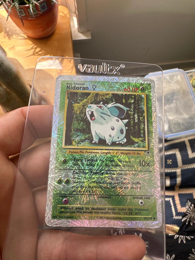 Nidoran 82/110 reverse holo, Ophalen of Verzenden, Gebruikt, Losse kaart, Foil