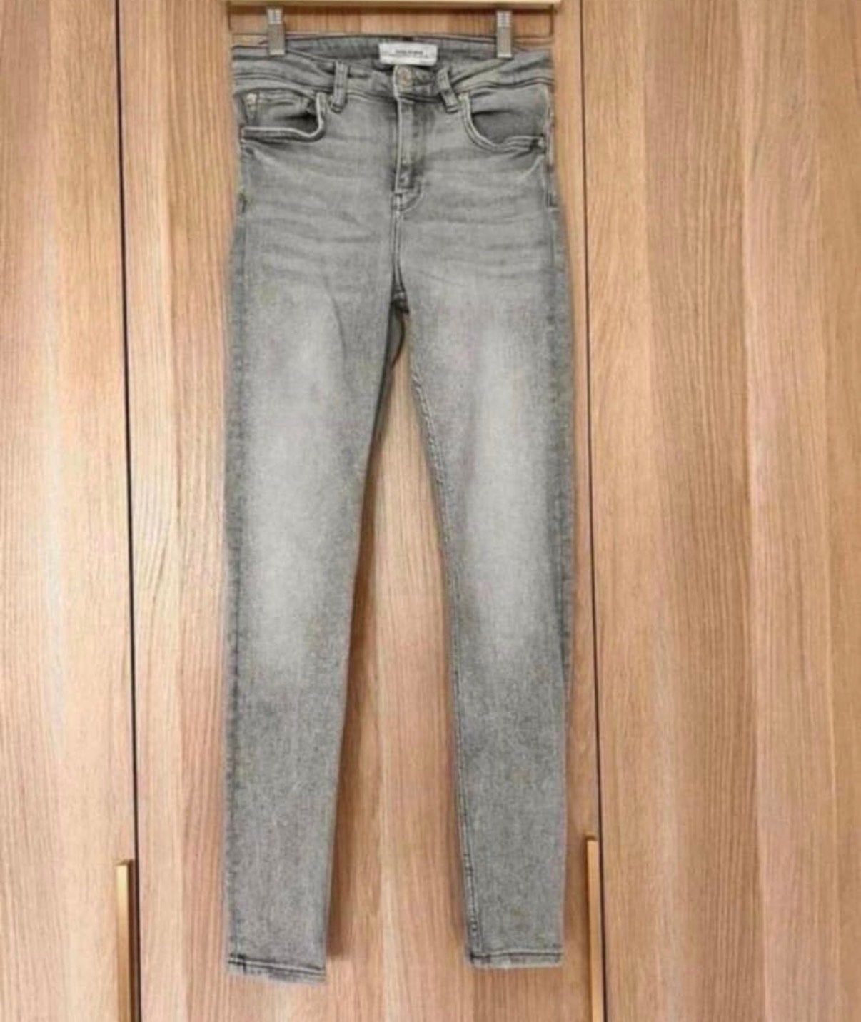 Grijze skinny jeans van Zara Woman, Premium Denim Collection, Ophalen of Verzenden, Zo goed als nieuw, Grijs, W28 - W29 (confectie 36)