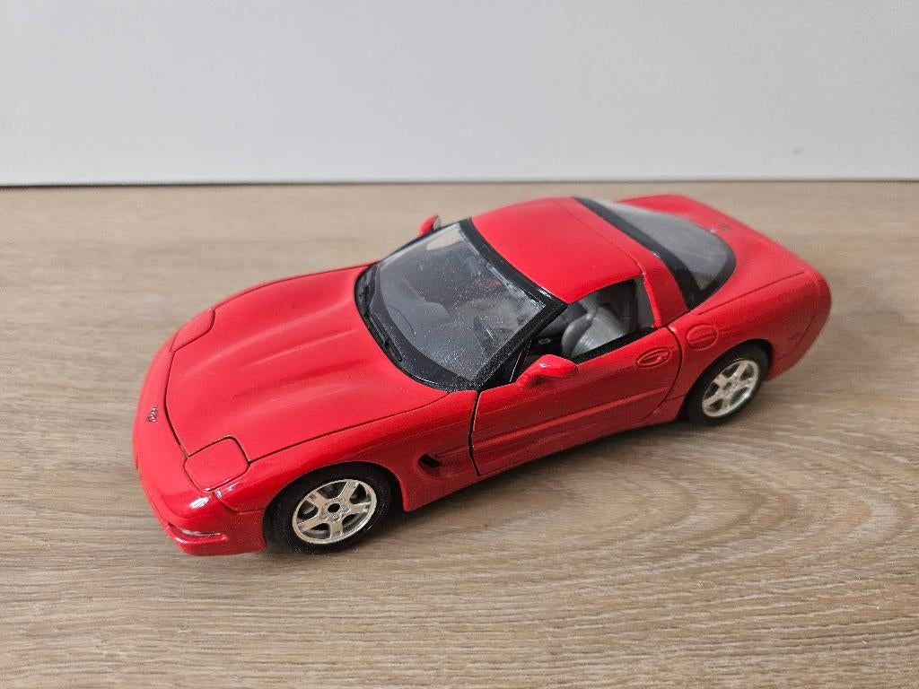 Bburago Chevrolet Corvette 1:24 1997, Hobby en Vrije tijd, Modelauto's | 1:24, Ophalen of Verzenden, Gebruikt, Auto, Bburago