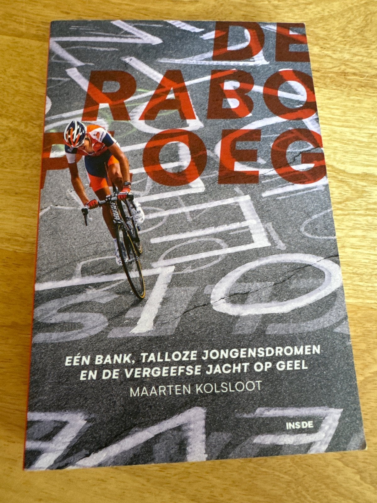 De Raboploeg: Een bank, talloze jongensdromen, Boeken, Ophalen of Verzenden, Zo goed als nieuw, Lopen en Fietsen