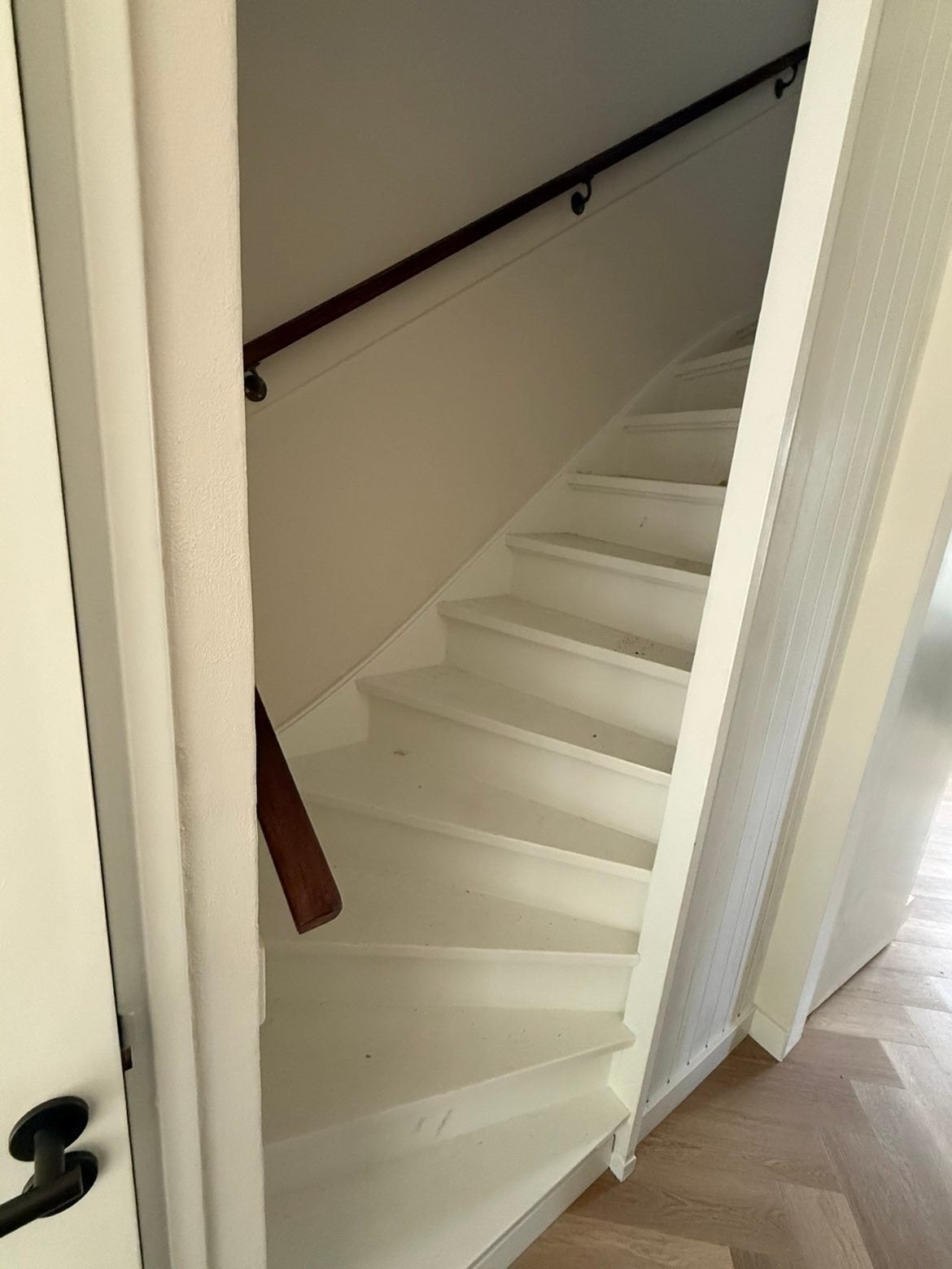 Gezocht: iemand die een traploper kan leggen, Ophalen, Zo goed als nieuw, 75 m² of meer, Laminaat