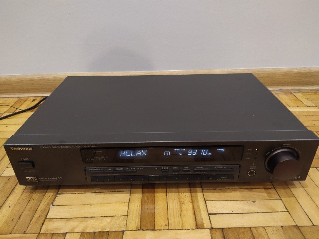 Technics ST-GT630 tuner. Met dB-meter. 2 FM filters., Audio, Tv en Foto, Tuners, Ophalen, Gebruikt