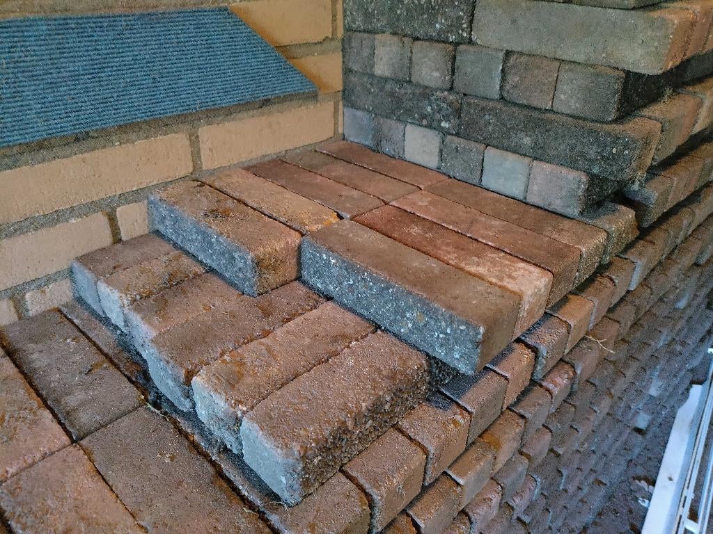 Gratis klinkers - 20cm x 5cms, Ophalen, Gebruikt, Klinkers, 5 tot 10 m²