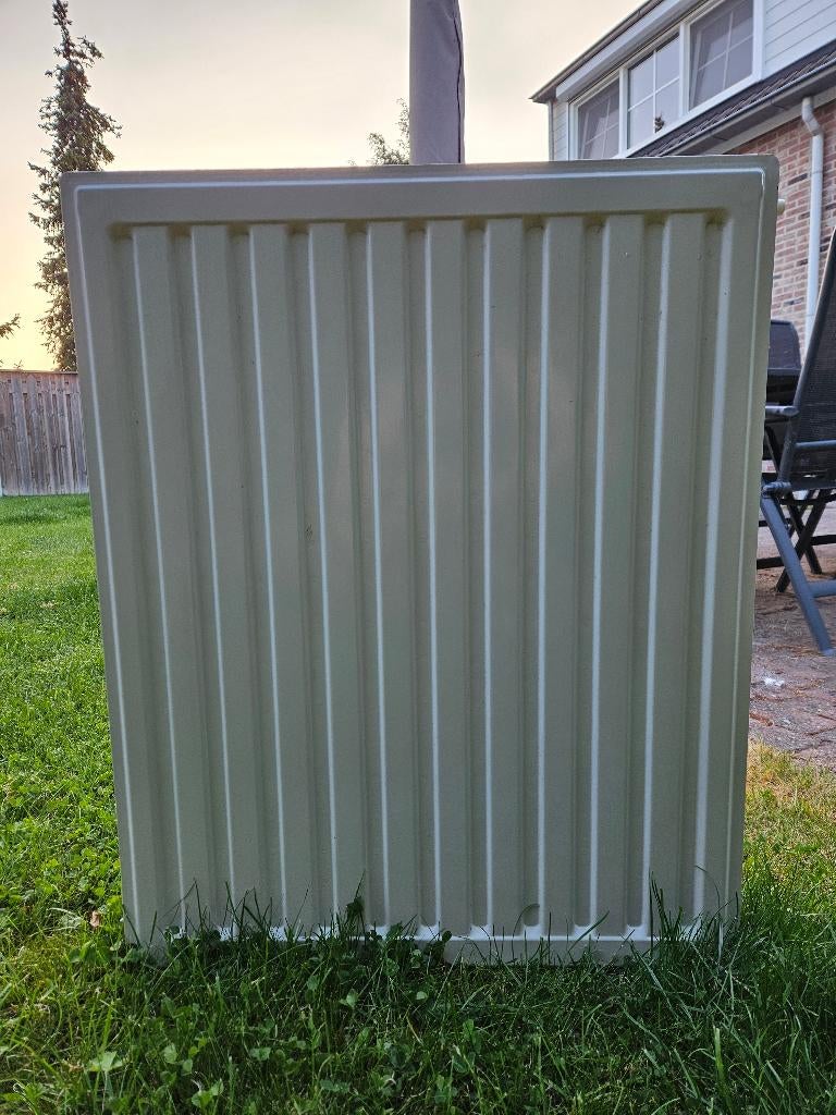 Witte T22 radiator te koop, Ophalen, 30 tot 80 cm, Hoog rendement (Hr), Radiator