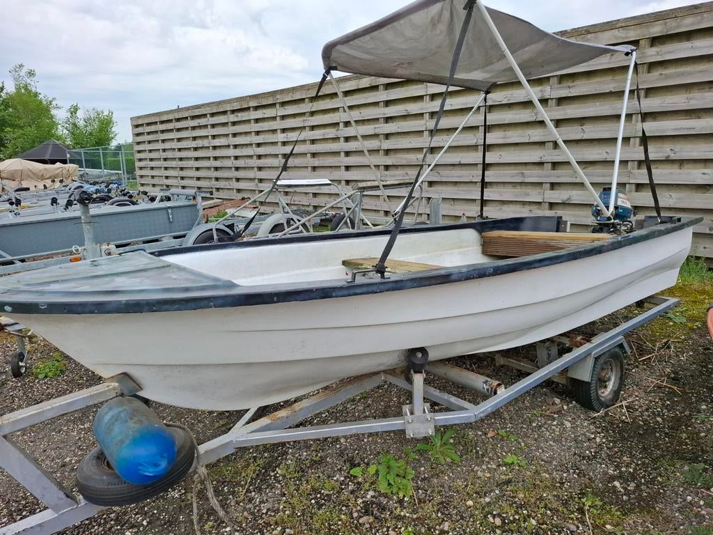 vis bootje op trailer (met verlichting)en bimini, Watersport en Boten, Vis- en Consoleboten, Ophalen, Gebruikt, Tot 10 pk, 3 tot 6 meter
