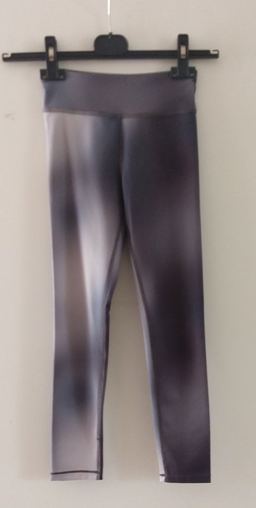 legging maat 122-128, H&M, volgnr 9, Broek, Meisje, Nieuw, Ophalen of Verzenden