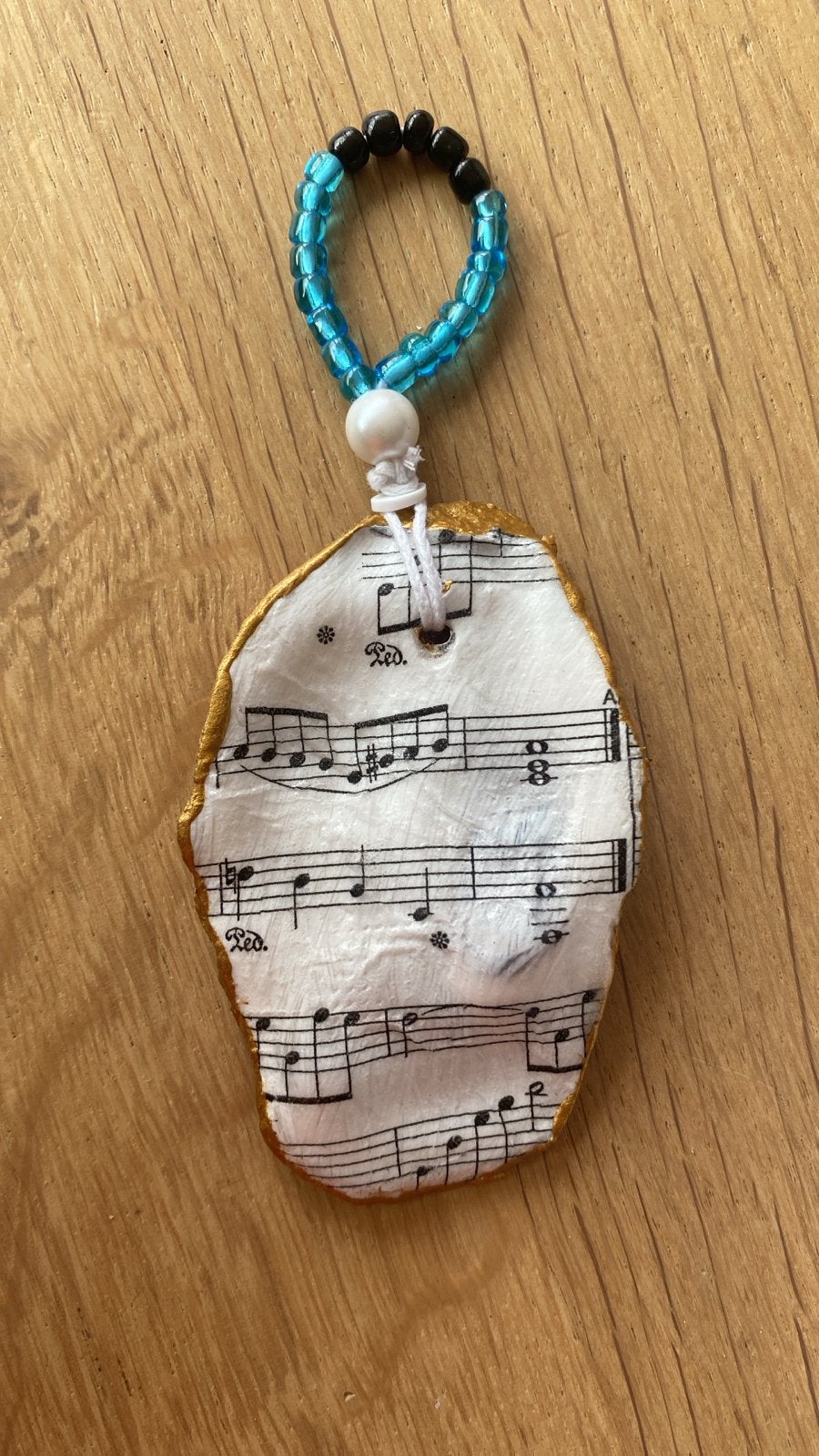 Handgemaakte Oester Hanger met Muzieknoten en Kralen, Ophalen of Verzenden, Nieuw