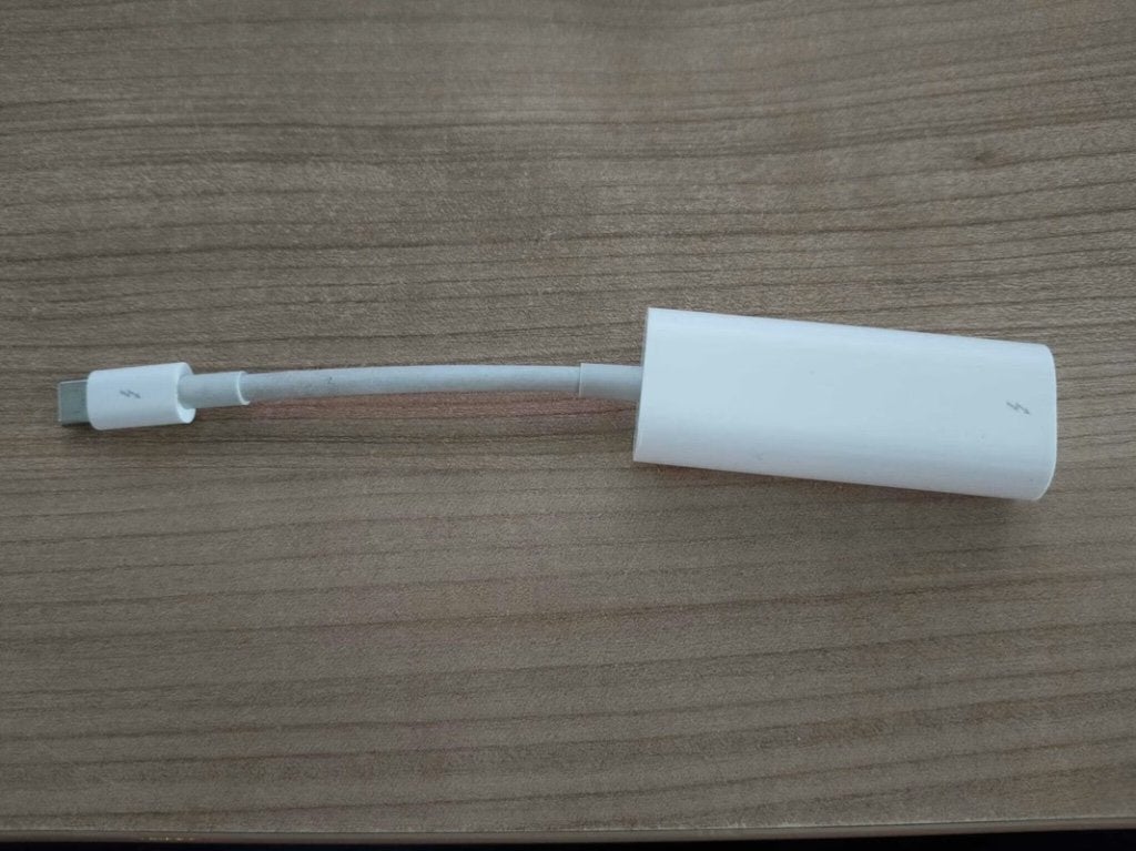 Apple Thunderbolt 3 (USB-C) naar Thunderbolt 2 Adapter, Ophalen, Zo goed als nieuw