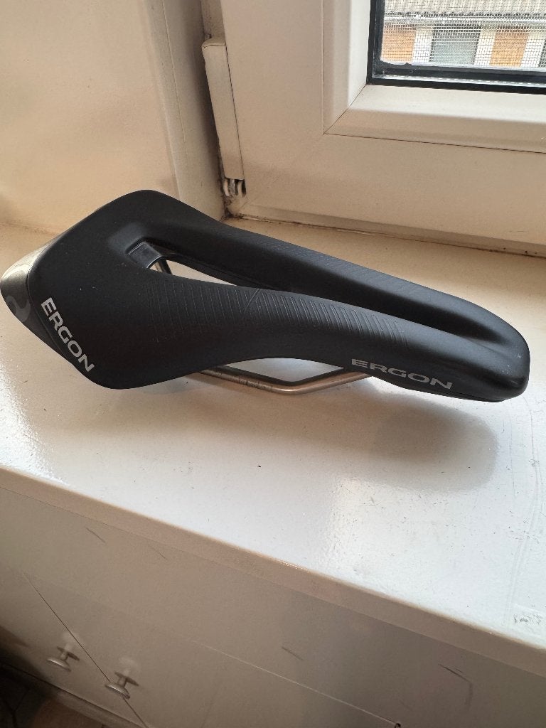 Ergon sr tri mid zadel voor tijdrit of triathlon fiets, Ophalen of Verzenden, Gebruikt, Tijdrit-/triatlonfiets, Zadel