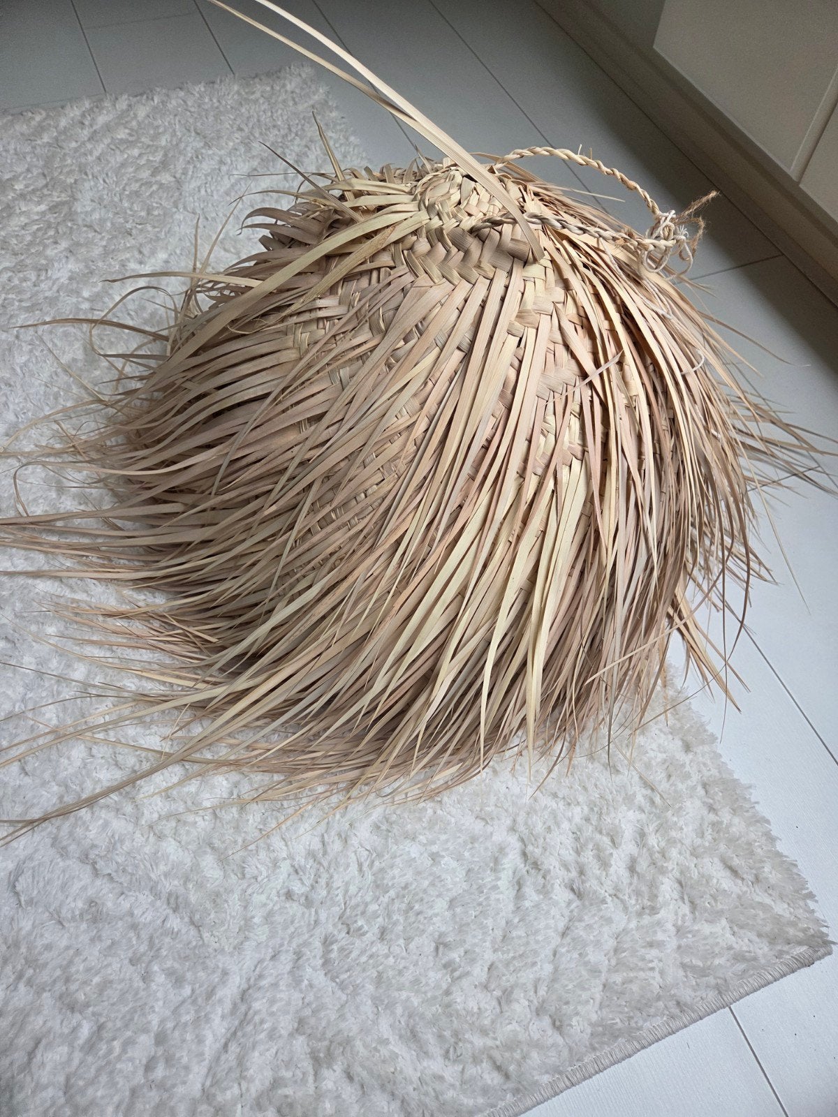 Nieuwe rieten hanglamp - Ibiza stijl, Ophalen of Verzenden, Nieuw, Natuurlijk materiaal, Ibiza stijl