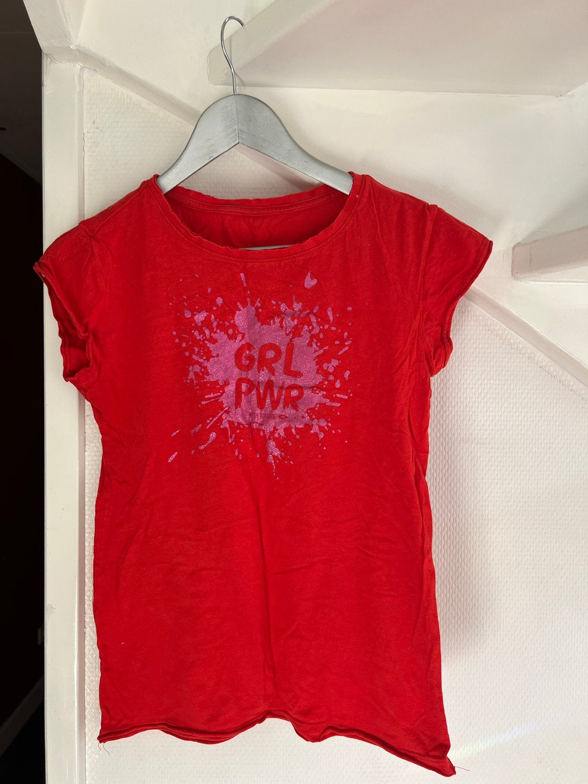 Rood T-shirt met 'GRL PWR' opdruk - Maat S, Ophalen of Verzenden, Korte mouw, Maat 36 (S), Gedragen