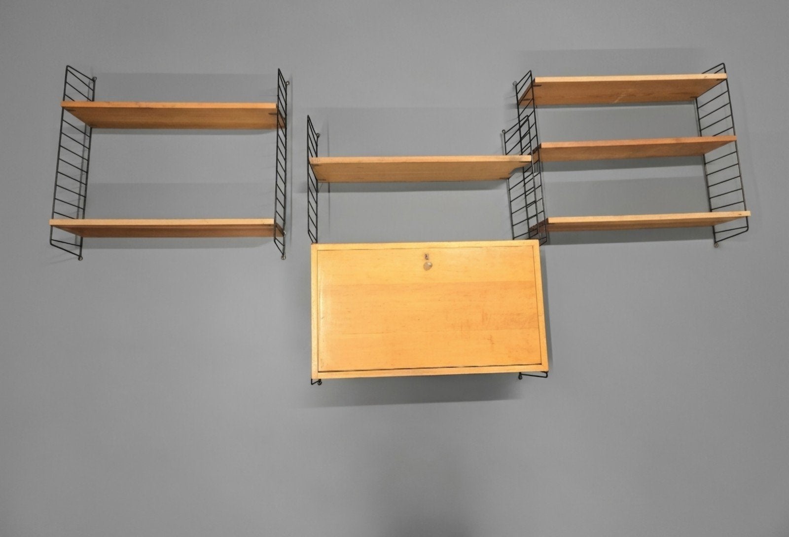 Origineel Nisse String wandsysteem met kast en planken, Ophalen, Gebruikt