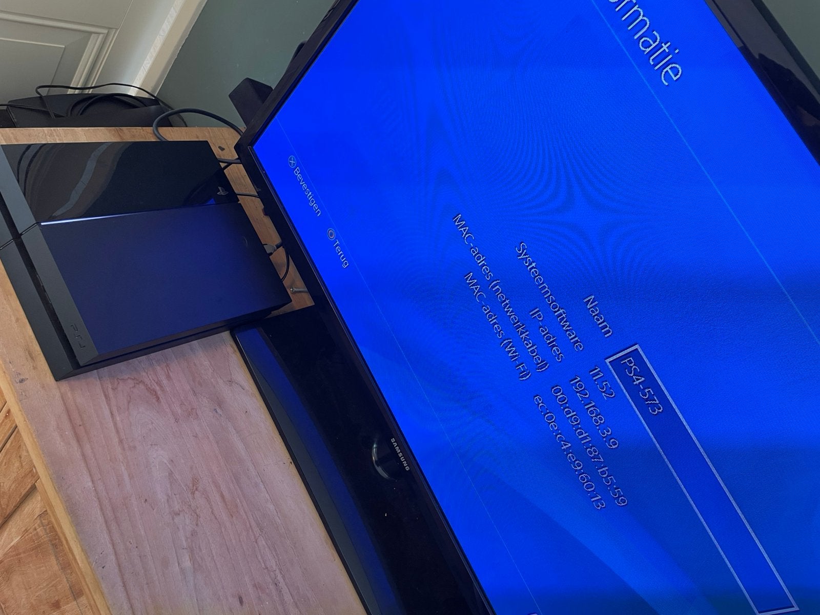Playstation 4 cuh-1116a 500gb fw 11.52, Ophalen of Verzenden, Zo goed als nieuw, Met 1 controller, Original