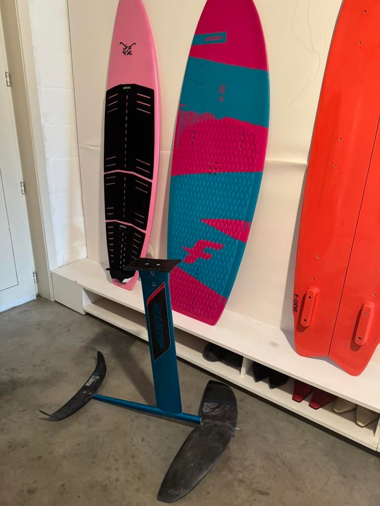 F-one kite foil board, Ophalen, Zo goed als nieuw, Overige typen