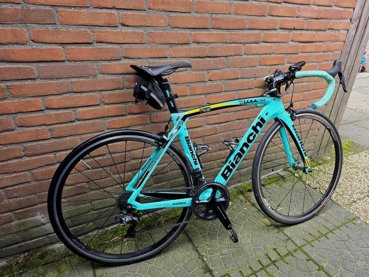 Bianchi Oltre XR4/ Jonas Vingegaard incl Garmin Edge 830, 28 inch, Carbon, Zo goed als nieuw, Meer dan 20 versnellingen