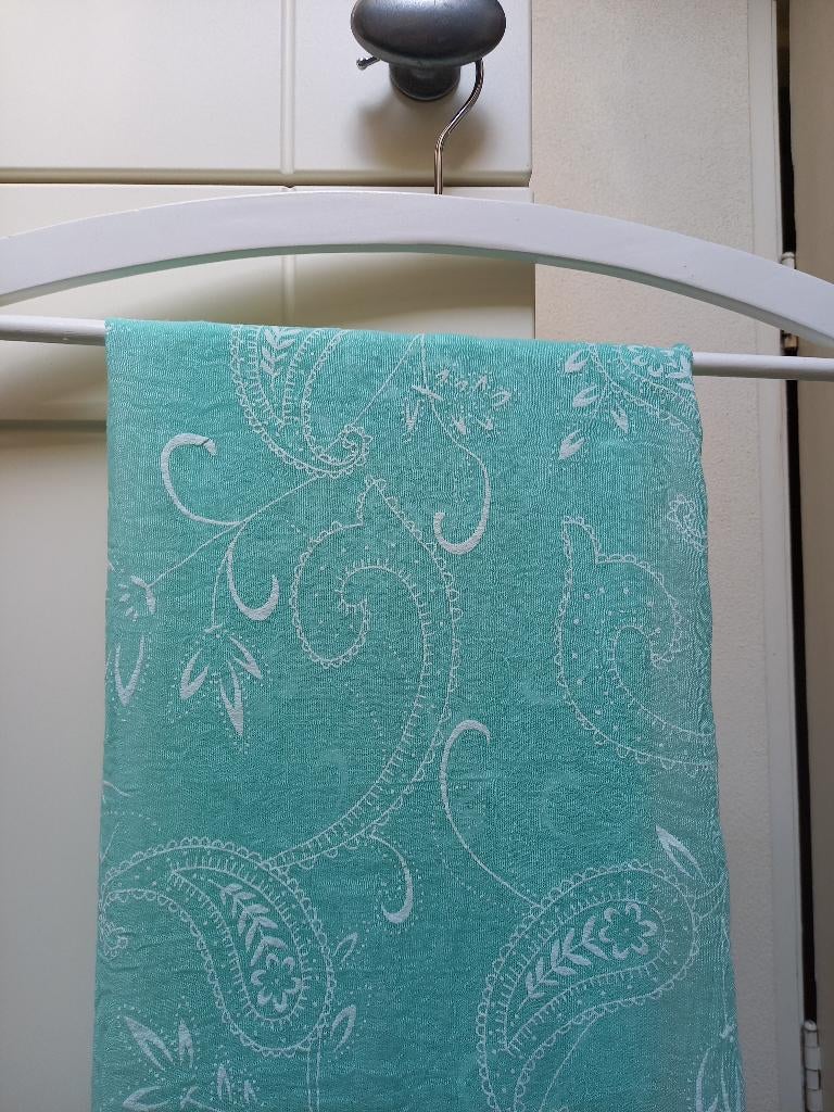 Nieuwe mooie shawl, Kleding | Dames, Mutsen, Sjaals en Handschoenen, Ophalen of Verzenden, Nieuw, Maat 38/40 (M), Sjaal
