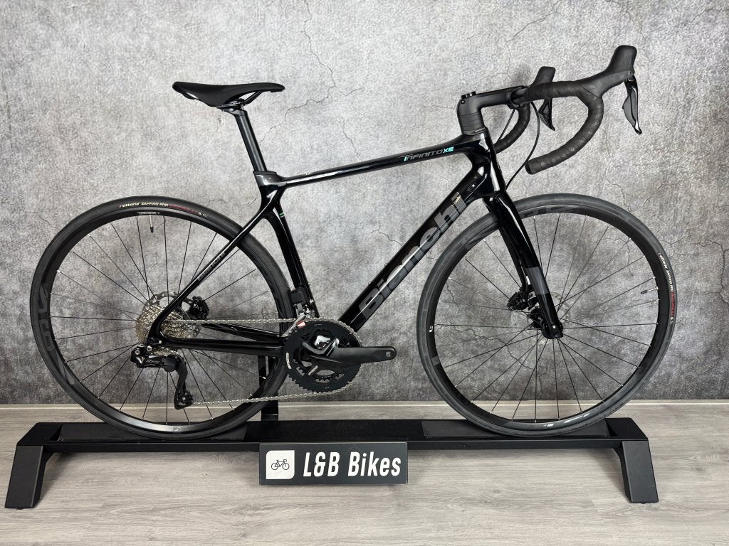 Nieuw! Bianchi Infinito XE Shimano 105 Di2 12 Speed Carbon